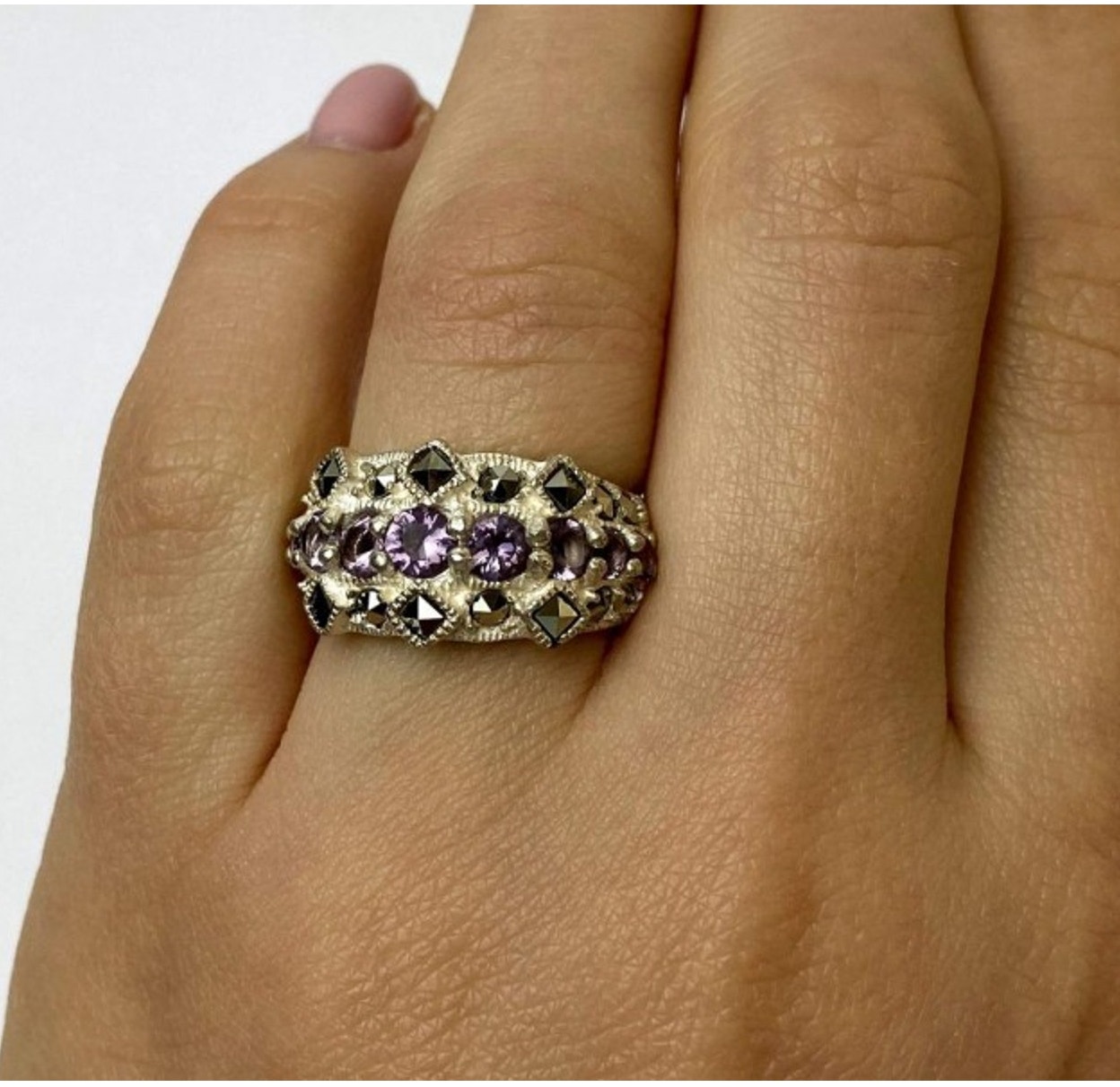 925 Sterling Silver Iolite & Marcasite Ring Size 6.5